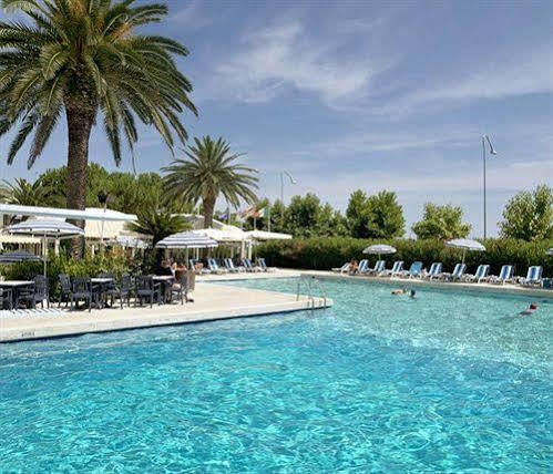 Grand Don Juan Hotel