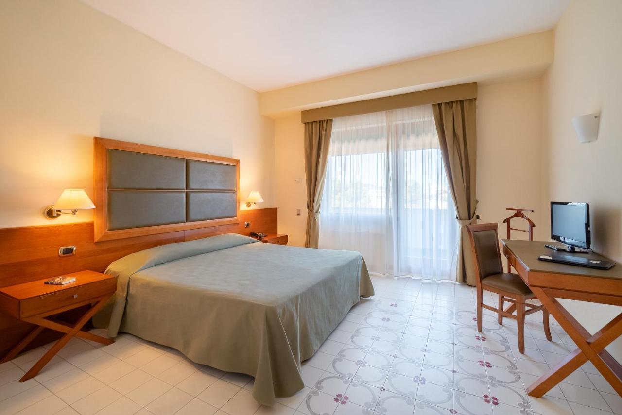 Hotel Grand Don Juan 4*
