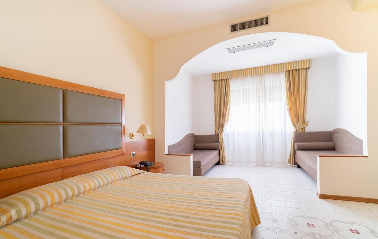 Hotel Grand Don Juan 4*
