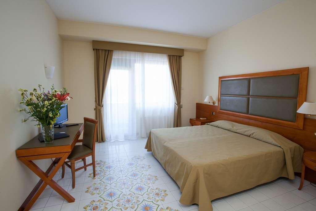 Hotel Grand Don Juan 4*