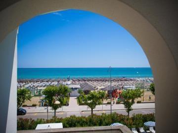 Grand Don Juan Hotel